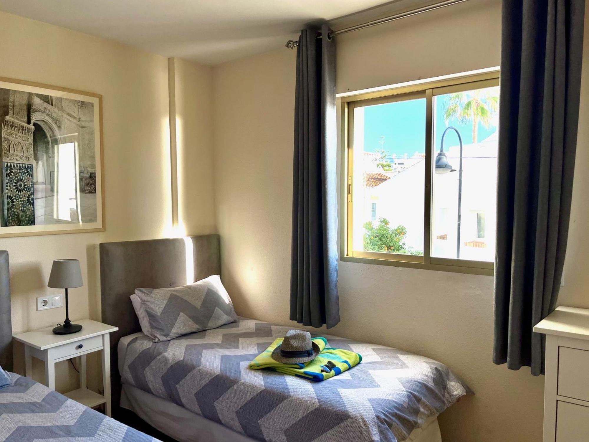 Calabella 1 Pirate View, Frontline Beach La Cala De Mijas, Wi-Fi מראה חיצוני תמונה