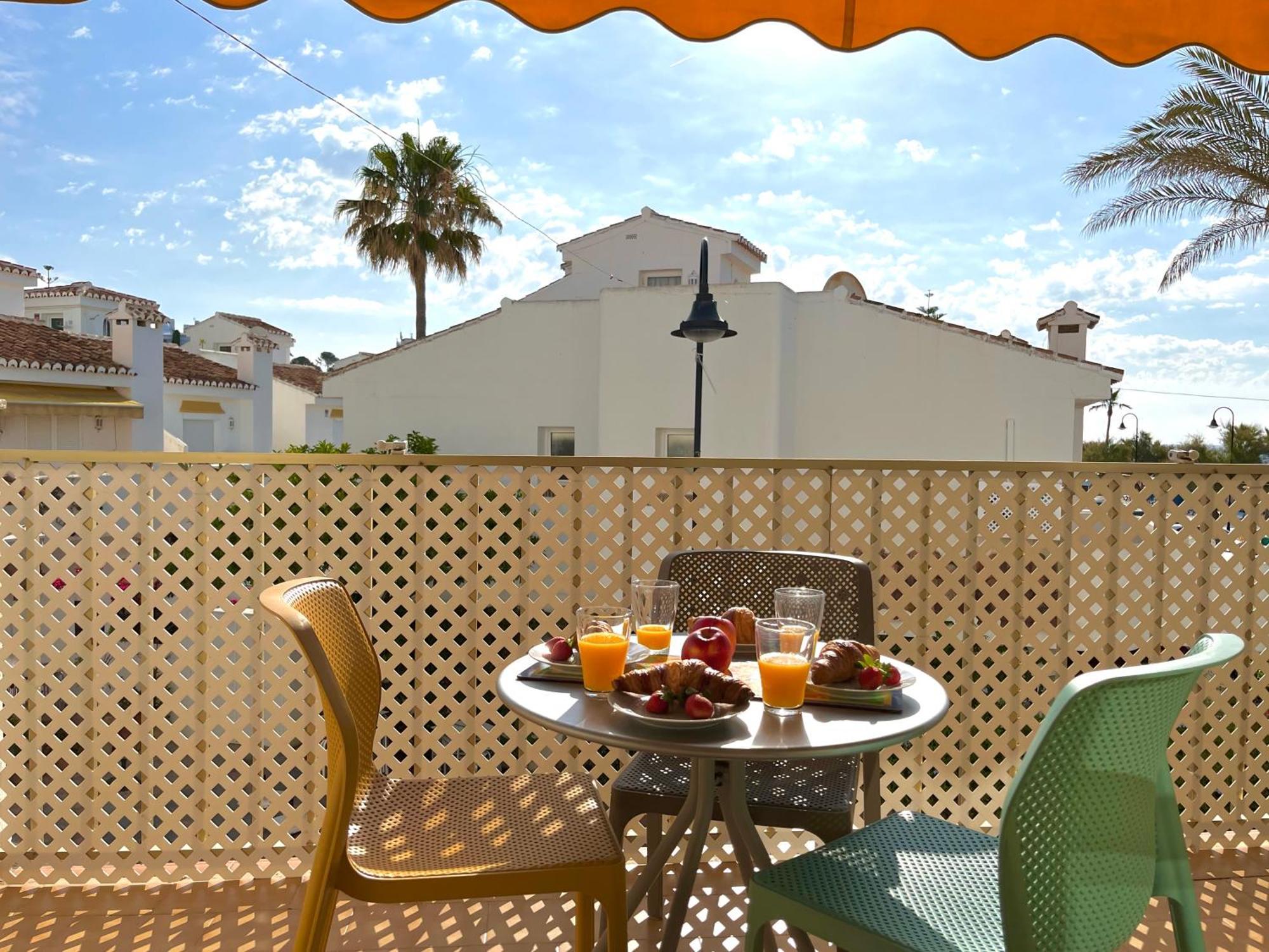 Calabella 1 Pirate View, Frontline Beach La Cala De Mijas, Wi-Fi מראה חיצוני תמונה